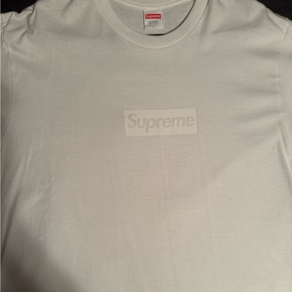 Supreme box logo